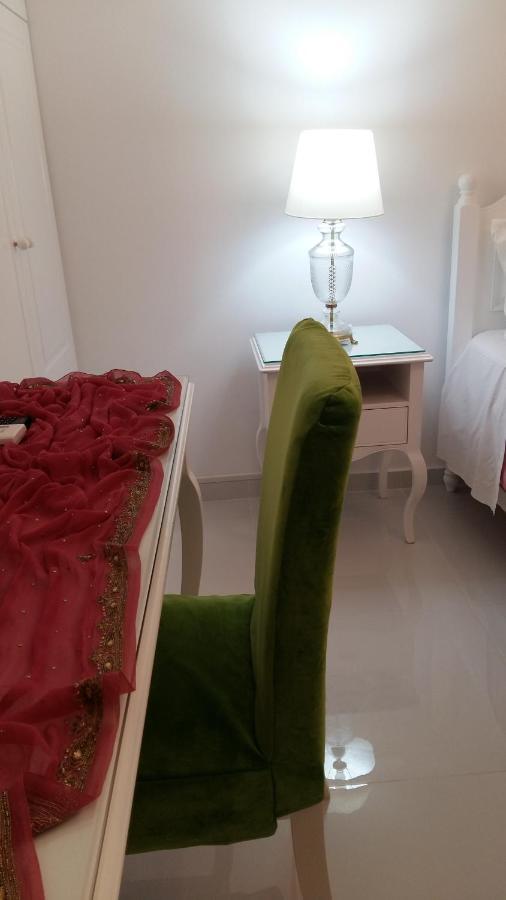 Nn Deluxe Room Near Athens Airport Szpáta Kültér fotó